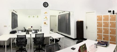 Sewa Office Space Bandung Murah | Ruang Kantor Disewakan