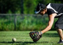 How Much Does A Professional Softball Player Make